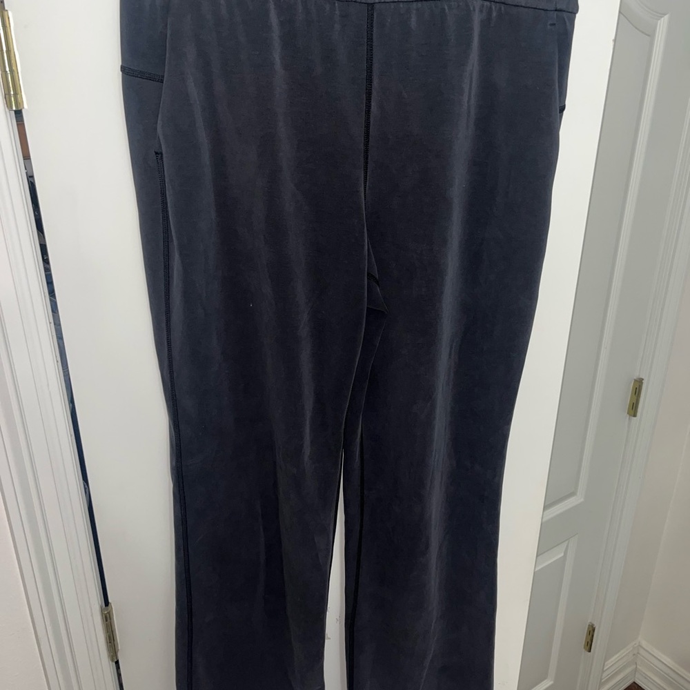 LULULEMON Softstreme Pants
